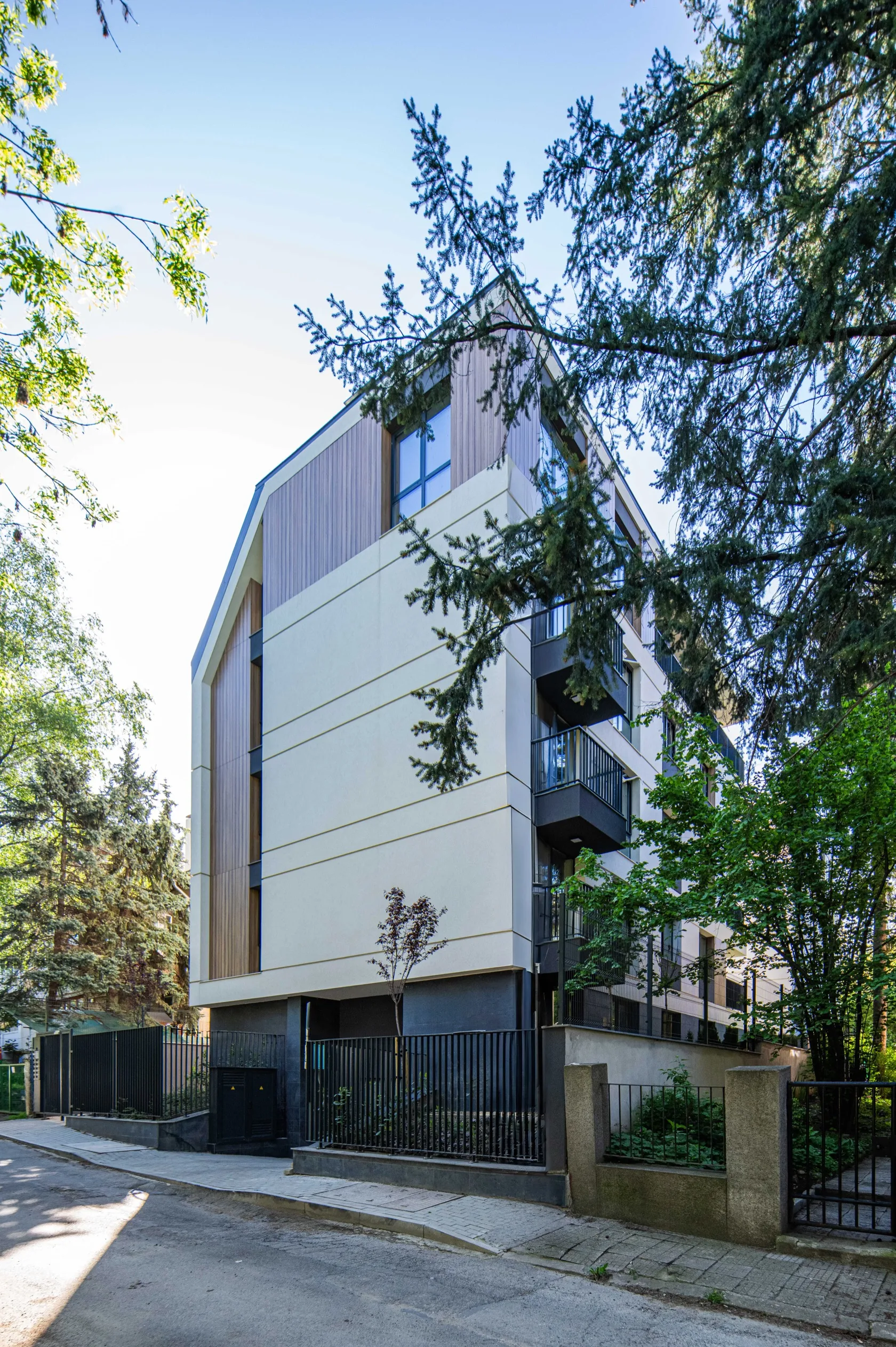 Irina — image 4