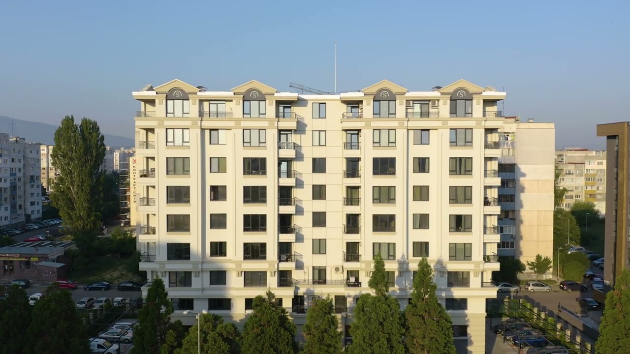 Sequoia Residence — video